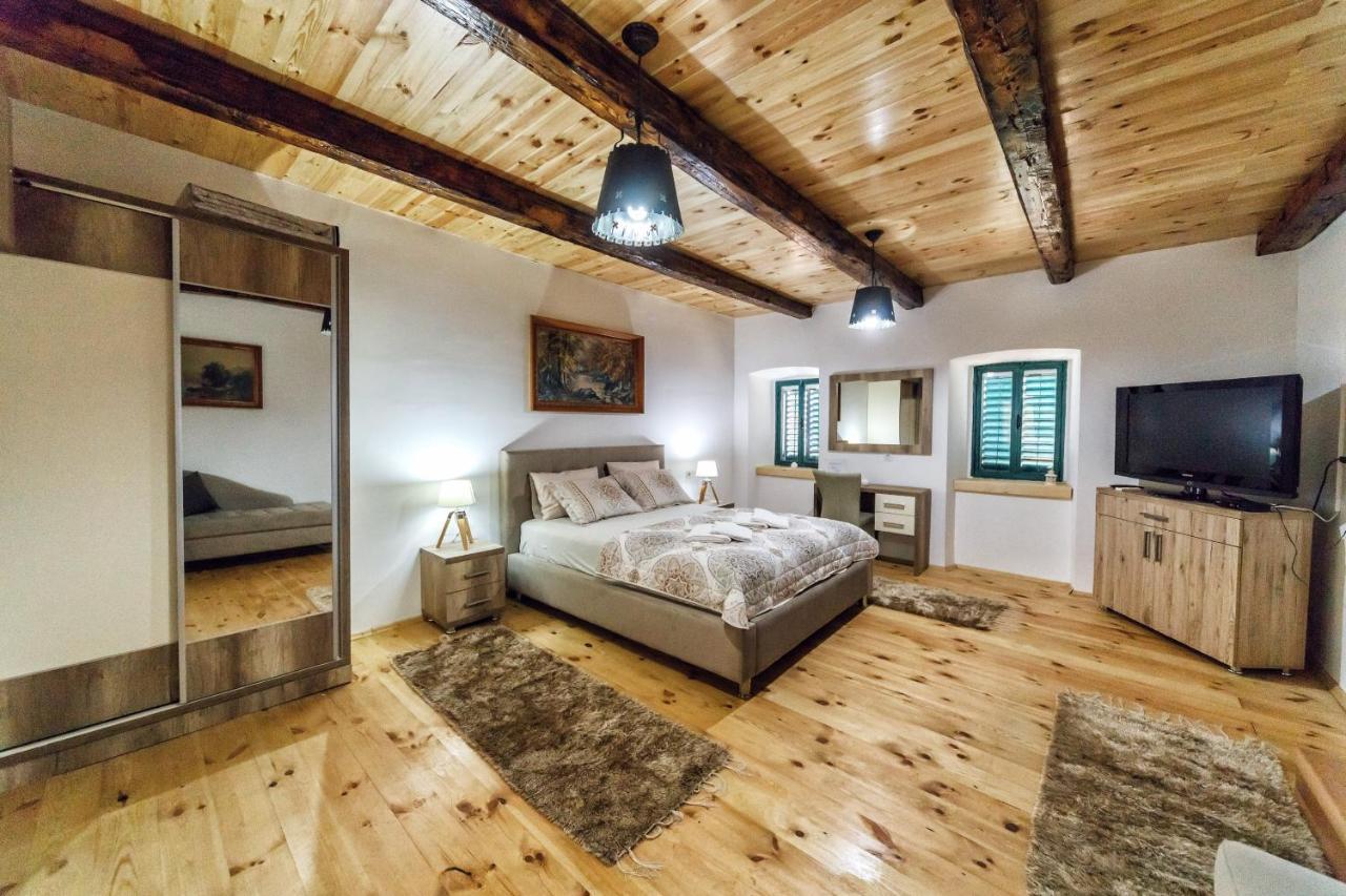 Apartments "Old House Pajovic" Virpazar Ngoại thất bức ảnh
