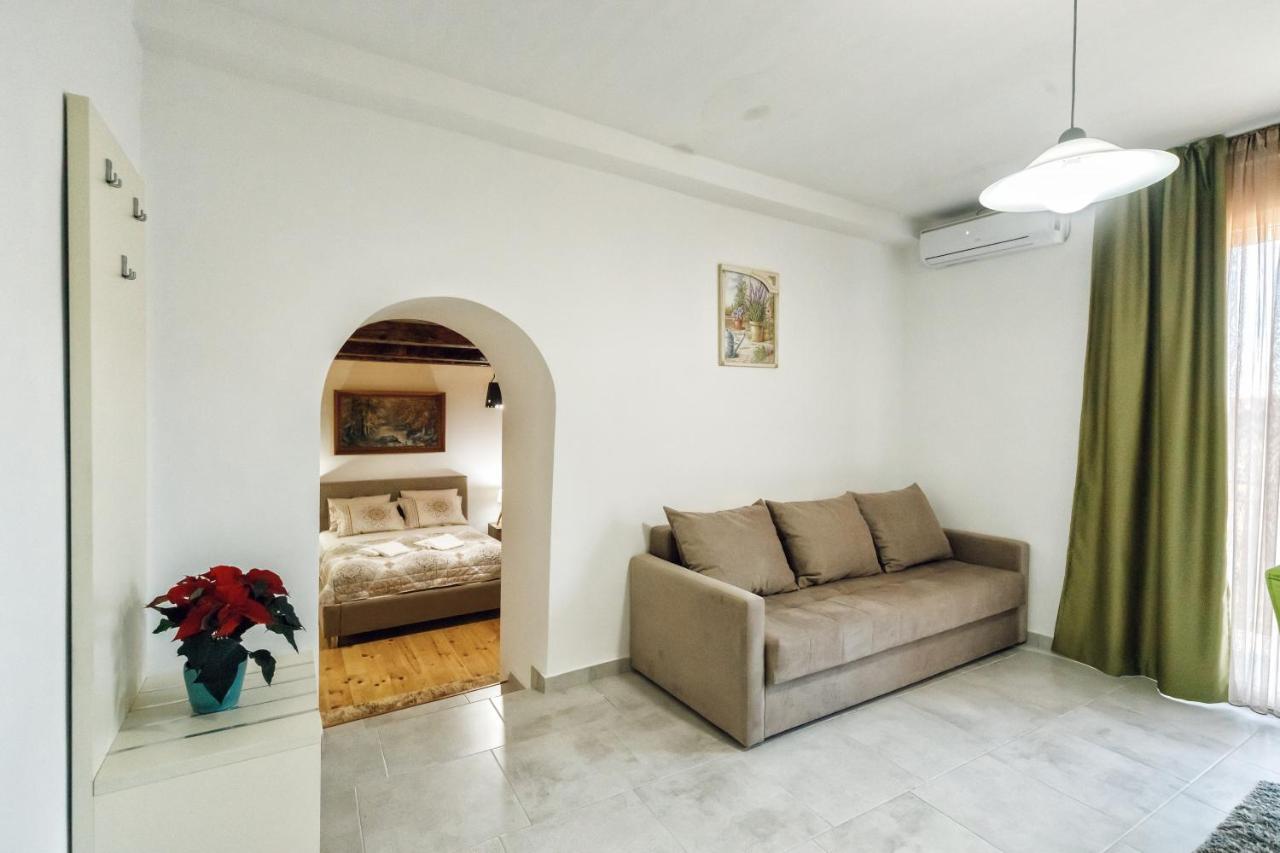 Apartments "Old House Pajovic" Virpazar Ngoại thất bức ảnh